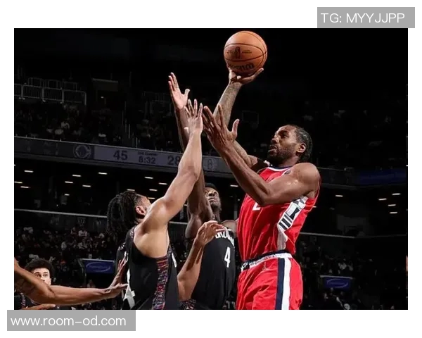 普理查德状态火热近三场场均25分6篮板5助攻命中率接近200俱乐部